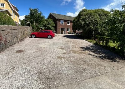 GE AB har grävt och anlagt parkering